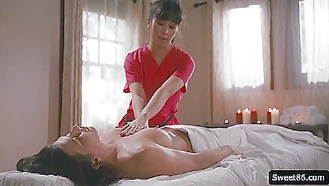 Hawt lesbians fuck each other with strap-on