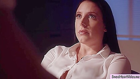 Two hot lesbians fucking on cam