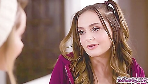 Milf & cum on my ass of a girl's phaldo